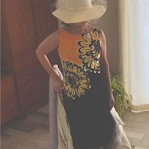 Casual feel , Occasion Dress ,great for guest at spring wedding .